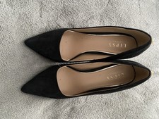 Women’s Shoes Size 7