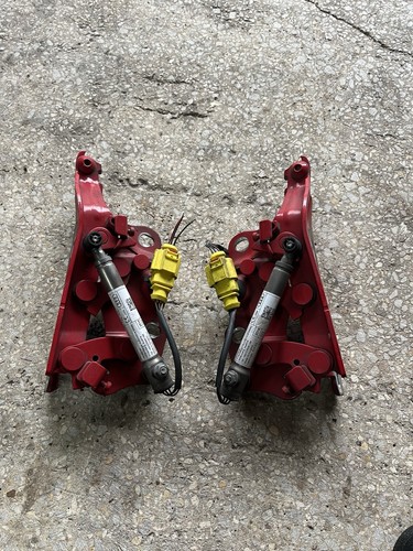 Audi bonnet hinges - bonnet, /