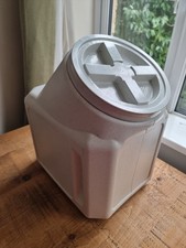 Vittle's Vault 40lb Pet Food Storage Container