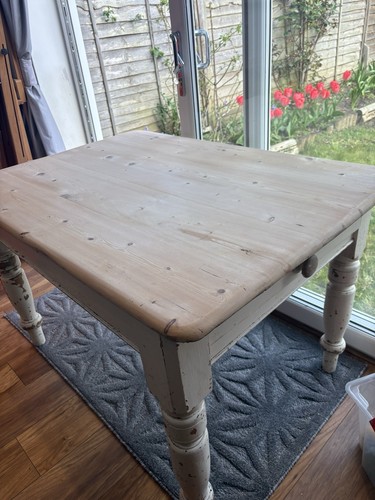 Vintage rustic pine farmhouse - rustic,