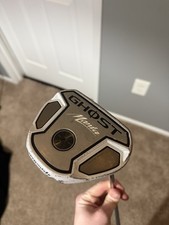 TaylorMade Ghost Manta Putter