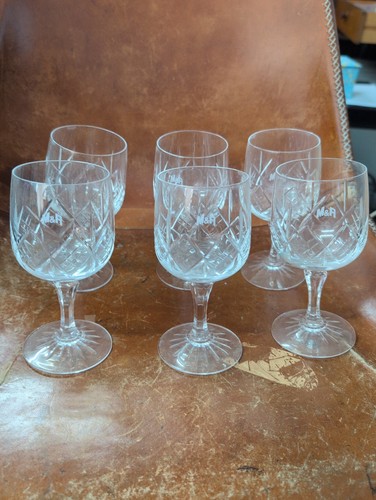 Crystal wine glasses - x,