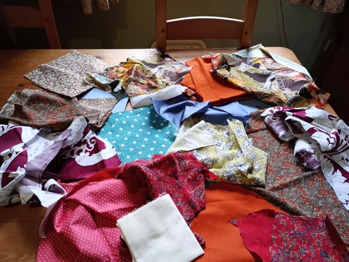Vintage fabric scraps - 1,