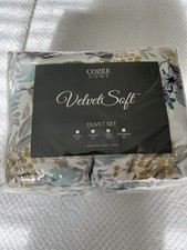 COZEE HOME  VELVET SOFT 4 PIECE DUVET SET- KINGSIZE GREEN