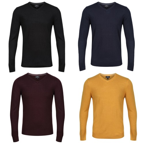 Famous mens jumper - new, v