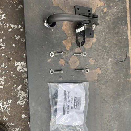 Amarok swan neck towbar - amarok,