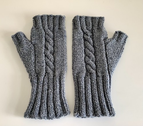 Hand knitted thick wrist - hand,