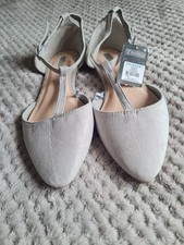 Primark Light Grey pointed flat shoes. Size - 38/UK5.
