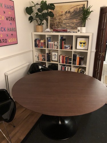 Reproduction saarinen walnut - reproduction,