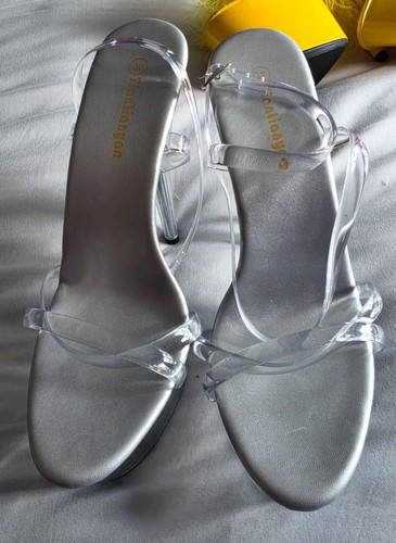 Pole dancing high - heels,