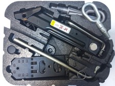 MINI R56 R57 R58 Rear Boot Jack Tool Kit Tow Eye Roof Key Tray Set Kit 6778555