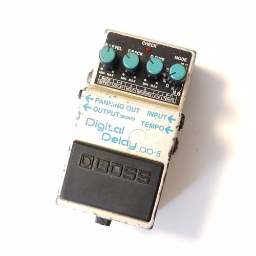 Boss digital delay effect - dd-5,