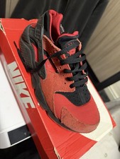 Nike Air Huarache QS 'Love/Hate' shoe in University Red & Black (2014)  SIZE 7.5