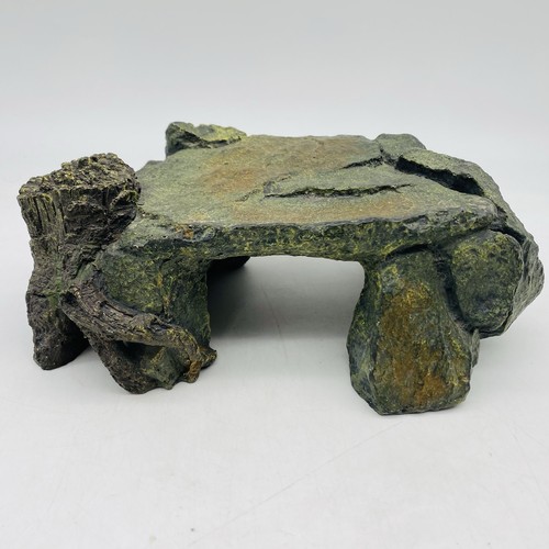 Small reptile rock hide cave - reptile,