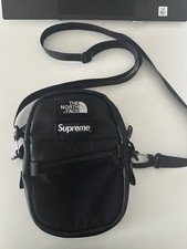SUPREME x THE NORTH FACE
