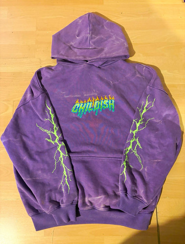 Childish purple green - &,