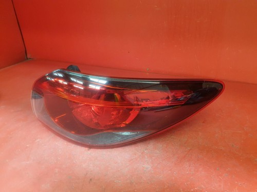 Mazda tail light - mazda, driver