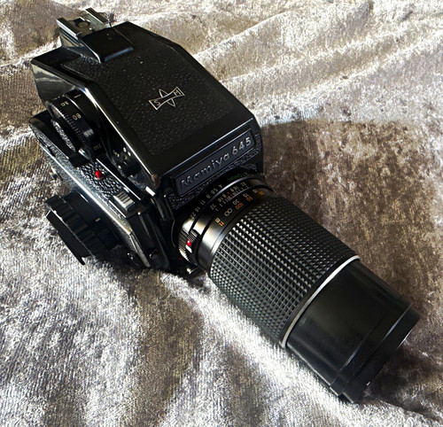 Mamiya 645 medium - medium, format