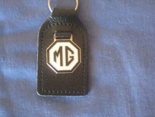 MG BLACK & WHITE OCTAGON