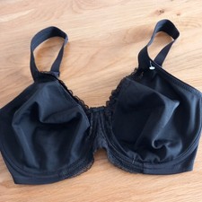 New Triumph Size 36E Modern Comfort Underwire Bra, Black