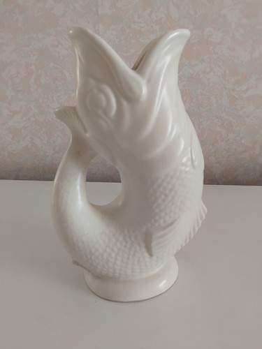 Large white dartmouth glug - large,