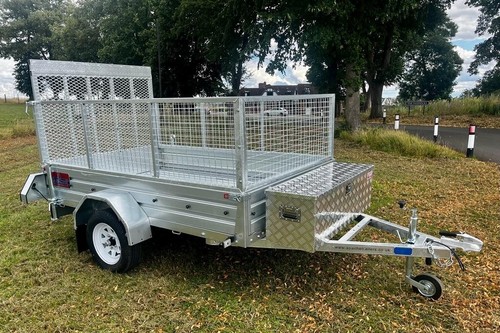 Brand new 8x4 - new,
