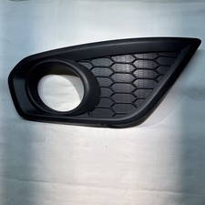Volvo C30 Lower Bumper Grill