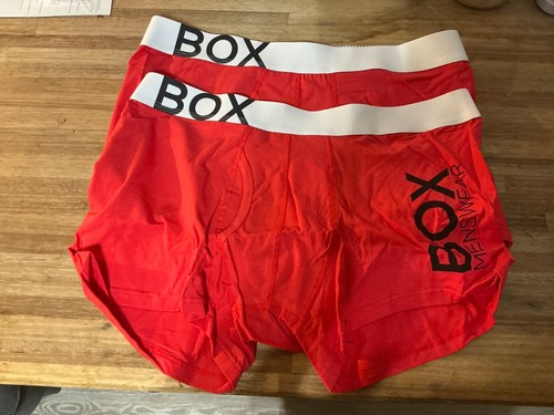 Pairs box menswear red - of,