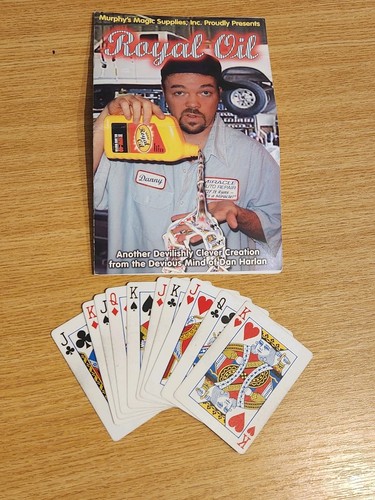 Closeup card magic - closeup,