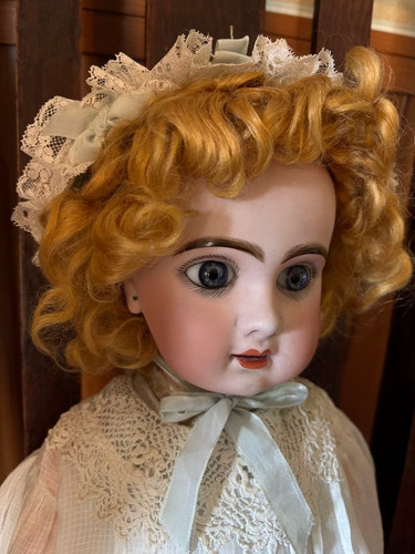 Antique jumeau size bisque - size, 9