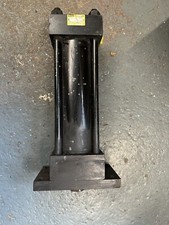 Parker Hydraulic Piston bore 82mm x 210mm stroke MAX 210 BAR   CJ2HRL13MCC1100  