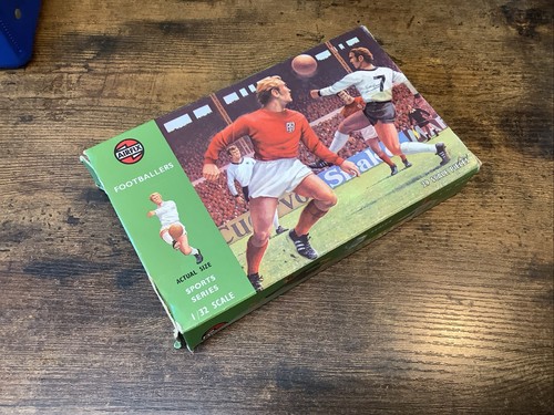 Airfix boxed footballers - boxed,