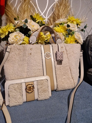 River island cream - river,