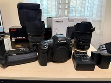 Canon EOS 5D Mark IV  DSLR
