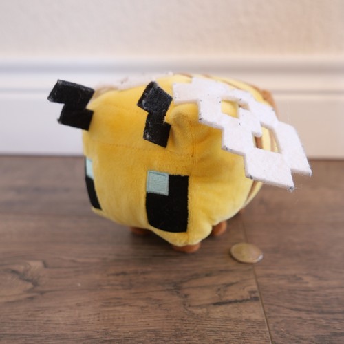 Minecraft bee plush 8in - bee,