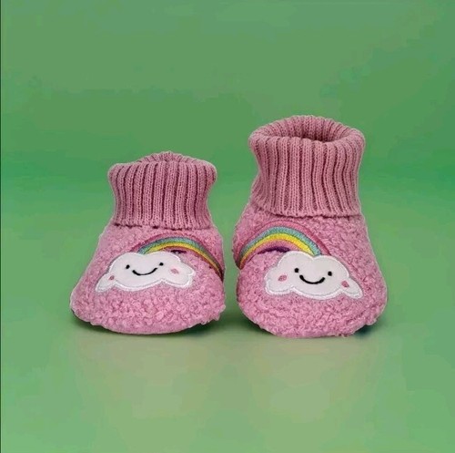 Pink fuzzy slippers with - pink,