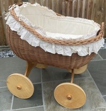 MJ MARK - HIGH BACK WICKER CRIB - ANTIQUE COLOUR