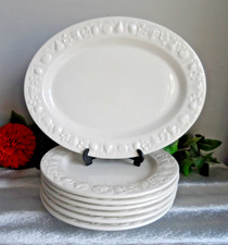 WHITE EMBOSSED QUADRIFOGLIO 26cm DINNER PLATES X6 & 35cm X 27cm OVAL PLATTER