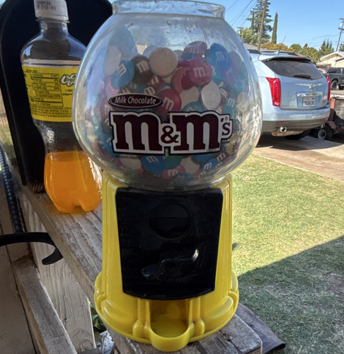 Milk chocolate candy - m&m's,