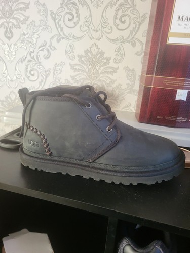 Ugg boots size genuine mens - ugg,