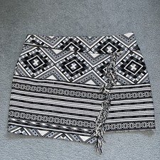 Topshop Aztec print Black And White Mini Skirt Size 16 BNWOT beautiful item WOW