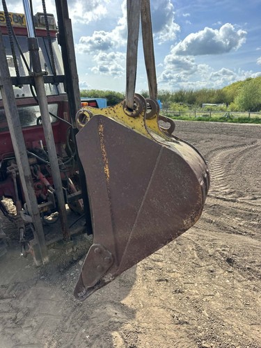 2ft digging bucket - 2ft,