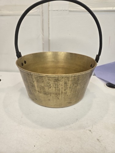 Antique brass jam pan with - jam,
