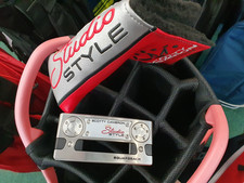 MINT ex-display 9.9/10 SCOTTY CAMERON STUDIO STYLE SQUAREBACK PUTTER 34"