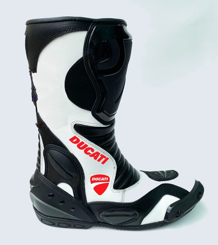 Ducati racing men - ducati,