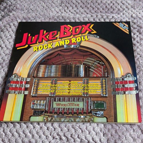 Juke box rock and roll - box,