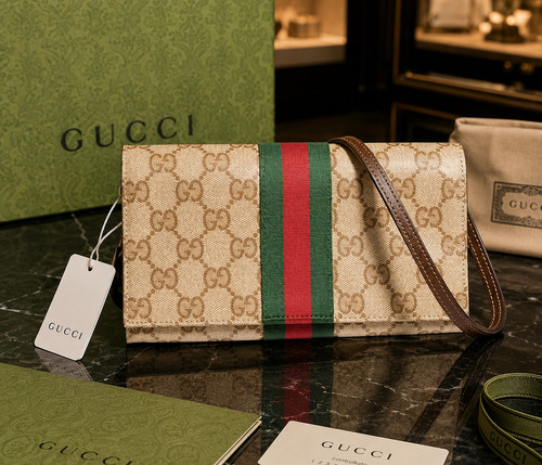 Gucci small pouch strap - gucci,