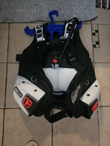Bella scubapro bcd for scuba - bcd,