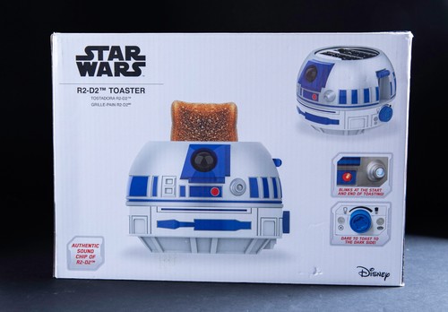 Uncanny brands star - uncanny, r2d2