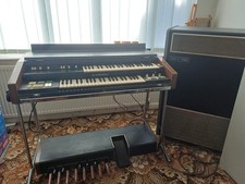 Hammond X5 Portable Organ And Leslie Speaker